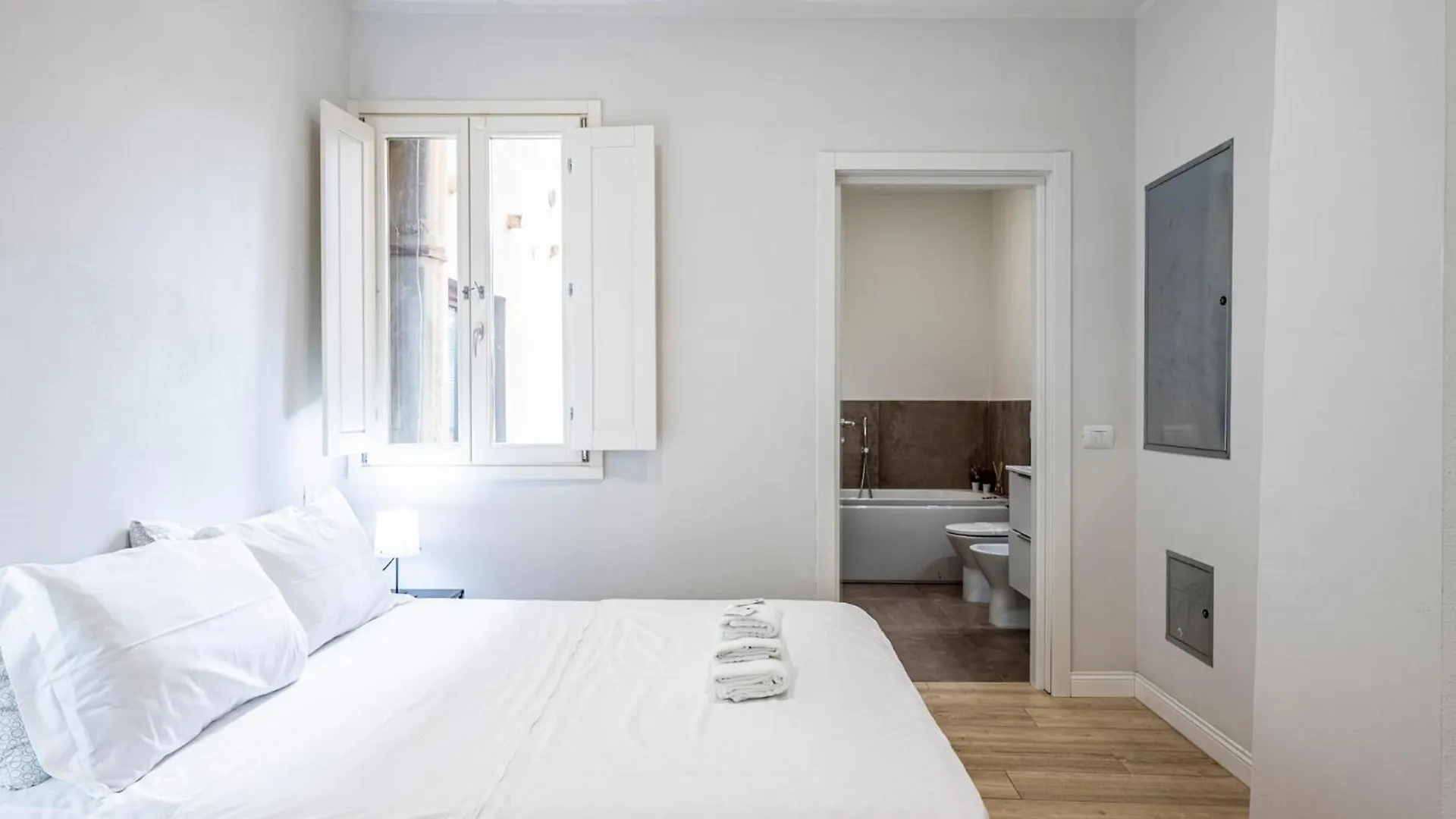 10 Minuti Duomo - Double Suite Con Idromassaggio Firenze Appartamento