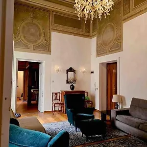 Storico Nel Centro Appartamento